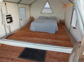 Painted Desert Wellness Retreat – luksusowy namiot 