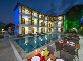 Amore Hotel Teki̇rova