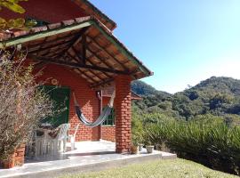 Casa Agaves à beira rio - Sítio Terra Surya, hotel em Lumiar