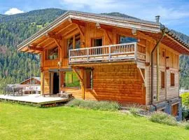 Chalet in Moulin with Sauna & Stunning Views