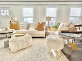 Luxury 4 bedroom 2 bath Lake Views