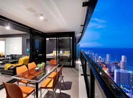 High Floor Ocean Views - Circle on Cavill - Wow Stay