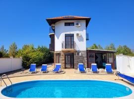 Golf House Paradise, cottage in Topola