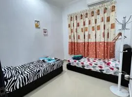 EMPIRE HOMESTAY PAKA ROOM 3