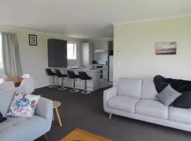 West Coast Wonder 4 Minutes Drive to Glinks Gully