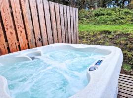 Kaoglen Fallow Pod - Luxury - Hot Tub - Pet Friendly, khách sạn ở Blairgowrie