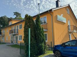 Motel Zur Dachsbaude, hotelli, jossa on pysäköintimahdollisuus kohteessa Wandlitz