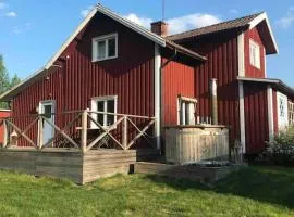 Warm beheiztes gemütliches Haus in der Natur