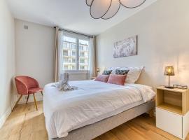 Ambiance cosy: 4 personnes-wifi fibre-tout équipé, hotel murah di Grenoble