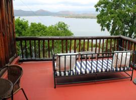 Hartbeespoortdam Lodge, khách sạn ở Hartbeespoort