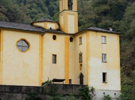 Palazzo Branca - Unique experience, hotel sa Brissago