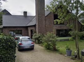 Efes home, homestay in Ghent