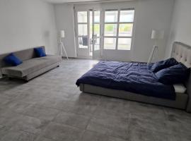 Mountain view apartments in Cressier near Murten, hotel v destinaci Cressier