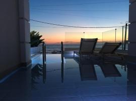 Agios Gordios Beach Resort, serviced apartment in Agios Gordios