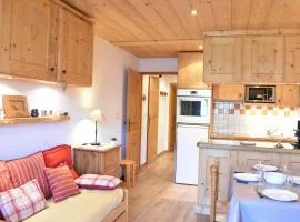 Appartement 2 pièces avec balcon à Méribel, proche commerces et pistes - FR-1-180-86