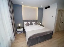 B&M Hotel