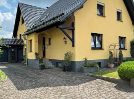 Ferienwohnung Klatschmohn, cheap hotel in Wallscheid