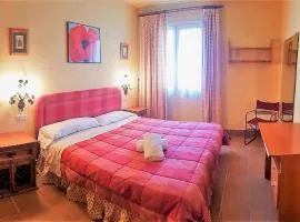 SKI & SNOW APARTMENTOS by TODOSIERRANEVADA - Plaza Principal Junto a los Telecabinas