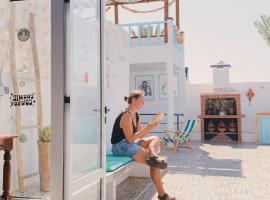 El MOJA SURFHOUSE, hostal o pensión en Sidi Ifni