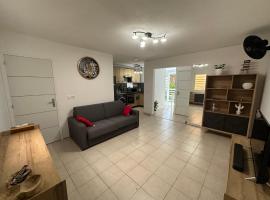 LOCATION T2 MEUBLÉ BAIE MAHAULT CONVENANCE, apartmán v destinaci Baie-Mahault