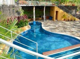 Modern Studio/Apt overlooking Pool/Ocean view: San Juan del Sur'da bir otel