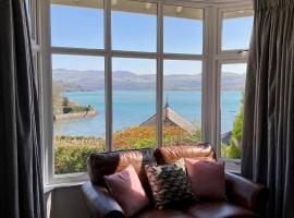 Bryn Gwyn, Sleeps 8, Sea Views, Borth y Gest, maison de vacances à Porthmadog