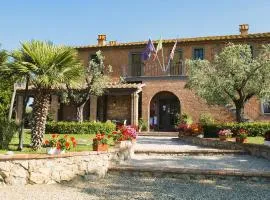 ISA-Il Casale di Donoratico, Residence with swimming pool just 5 minutes from the beach of Marina di Castagneto