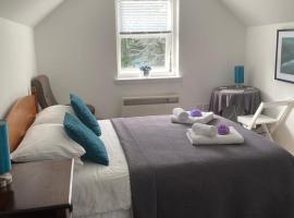 Cosy self-contained flat in Kirriemuir, hotel near Kirriemuir Golf Club, Kirriemuir