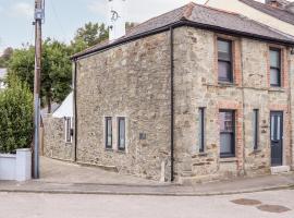 The Old Customs Post, cottage in Flushing