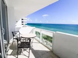 Balcony studio with Ocean View