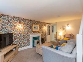 Cosy Cottage - Apple Pie Luxury Escapes, hotel in Bere Alston