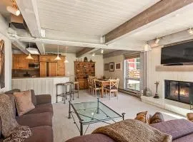 Enclave 205, Snowmass Ski-In/Ski-Out Condo w/Shared Pool/Hot Tub/Gym/WiFi