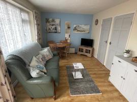 Hillview 1st floor apartment, hotel in Brean