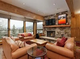 Durant Unit C5, Condo with Bonus Den, Air Conditioning, and Spectacular Views