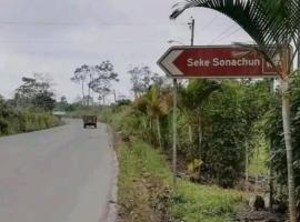 Seke Sonachun, vertshus i Santo Domingo de los Colorados