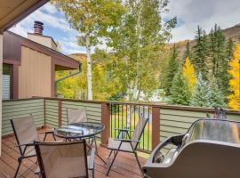 Vail Condo about 4 Mi to Vail Mountain Resort!, hotel v destinaci Vail