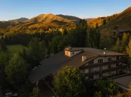 Knob Hill Inn