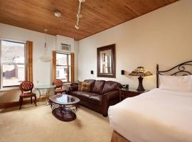 Independence Square Unit 306, hotel near Aspen-Pitkin County Airport - ASE, Aspen