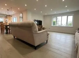 Amazing house sleeps 13