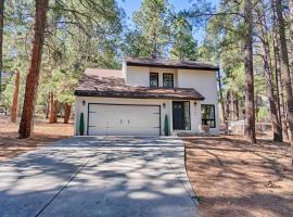 Quaint home in the Pines, cottage in Flagstaff
