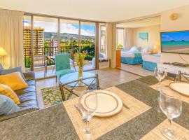 Mountain View Condo Near Beach with Free Parking!, hotel with jacuzzis in Honolulu