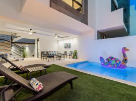 Aquí y Ahora Bed & Breakfast Peaceful Shared Home with Pool、カンクンのホテル