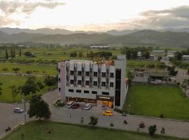 Ma. Awani Hotel & Suites, Hotel in Euscara