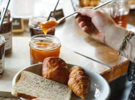 Première Classe Lyon Centre Gare Part Dieu – hotel w mieście Lyon