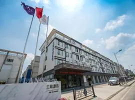 LanOu Hotel Wuxi Anzhen East High-Speed Railway Station