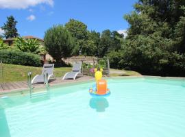 Le four à pain d'ermance, hotel Chaillac-sur-Vienne városában