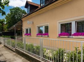 Rooms Lidija, romantic hotel in Zagreb