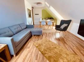 CASA REHSE I Modernes Apartment I 24h-Self-Check-in I kostenlos Parken & WLAN I Smart&Kabel-TV I ÖPNV