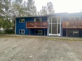 The Grizzly Duplex, hotel in Eagle River