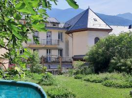 Chambres d'hôtes Nilautpala Dreams, hotel in Saint-Jean-de-Maurienne